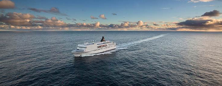 Rejs promem na Islandię